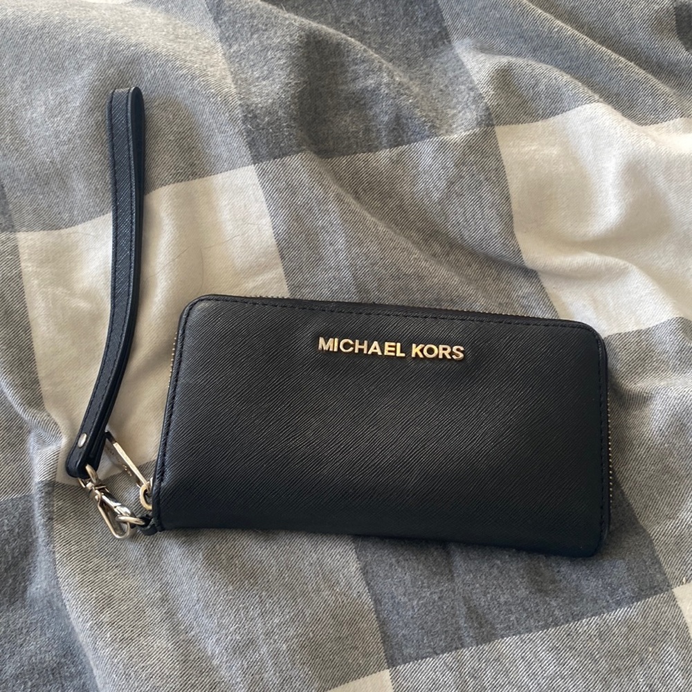Michael Kors Wristlet